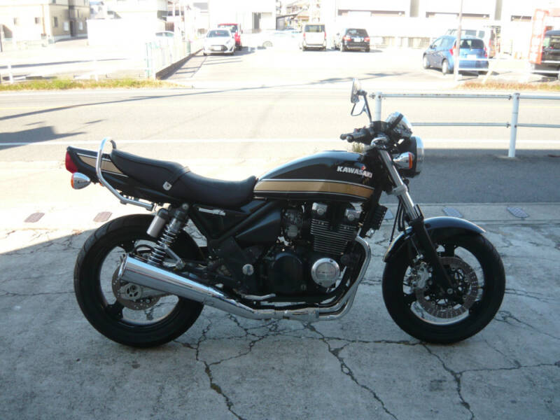 Kawasaki ZEPHYR400
