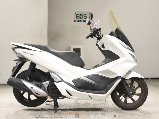 Honda PCX125-3