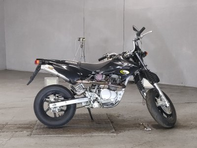 Honda XR100 MOTARD