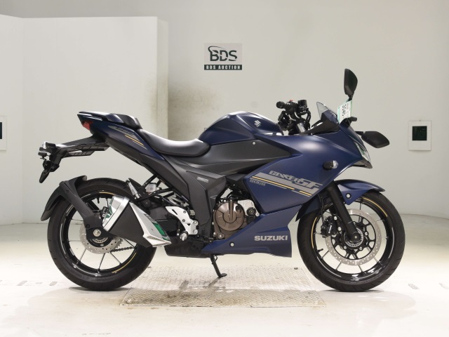 Suzuki GIXXER250SF
