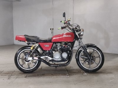 Kawasaki Z400FX