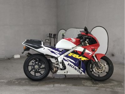 Honda RVF400