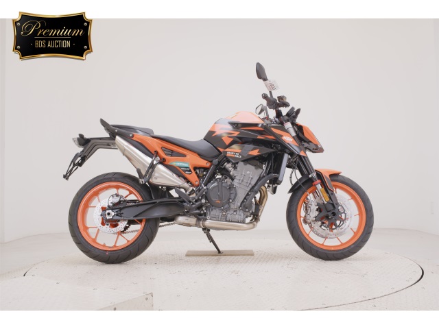 KTM 890 DUKE
