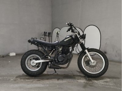Yamaha TW200