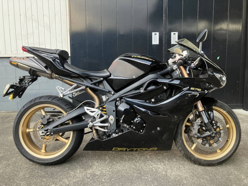 Triumph DAYTONA 675