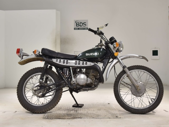 Suzuki TS250