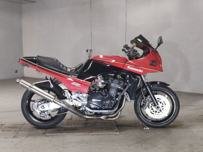 Kawasaki GPZ900R