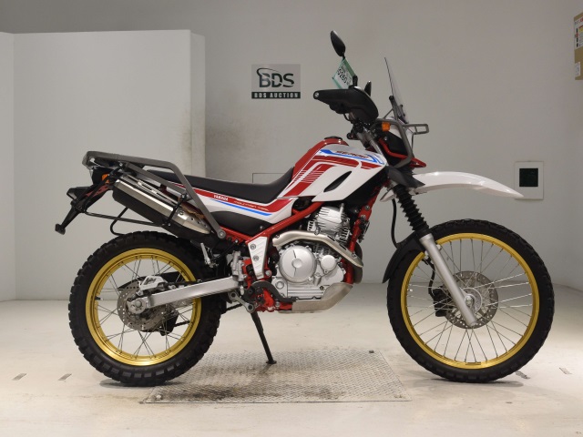 Yamaha SEROW XT250