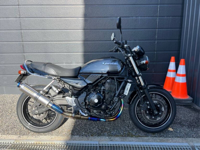 Kawasaki Z650RS