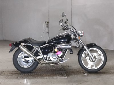 Honda MAGNA50