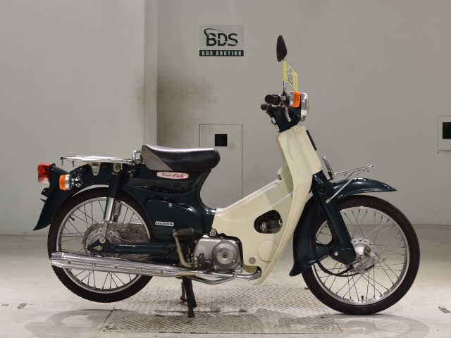 Honda C50 2002