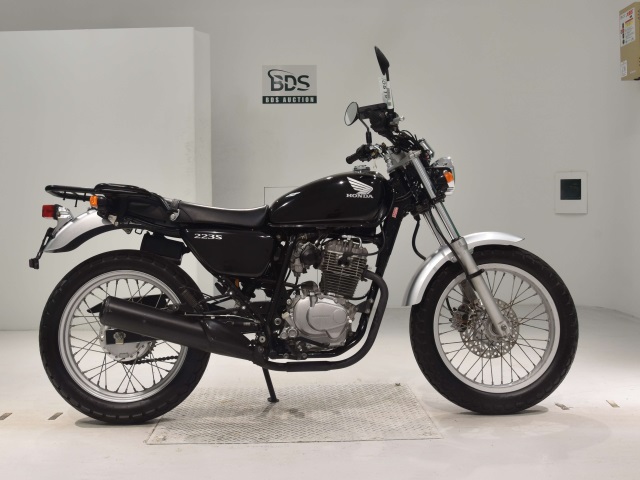 Honda CB223S 2008
