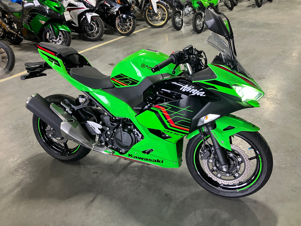 Kawasaki NINJA400 2024