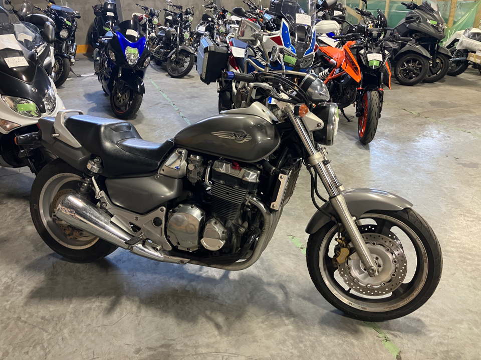 Honda X4 1998