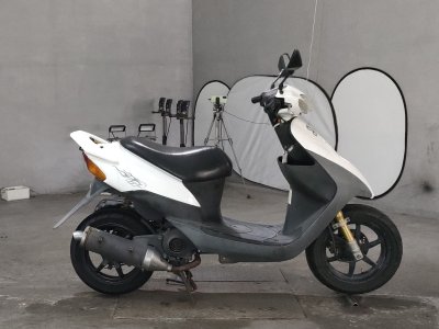 Suzuki SEPIA ZZ