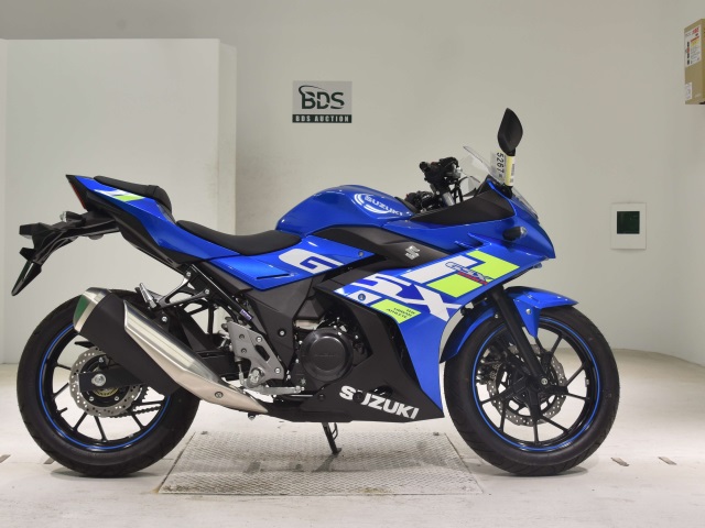 Suzuki GSX250RA