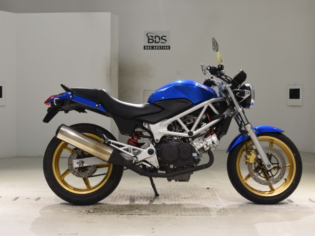 Honda VTR250 2011