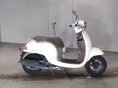 Honda GIORNO 2011