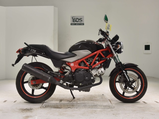 Honda VTR250 2011