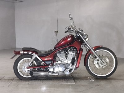 Suzuki INTRUDER 400