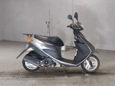 Suzuki ADDRESS V50