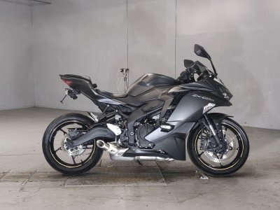 Kawasaki NINJA ZX-25R 2021