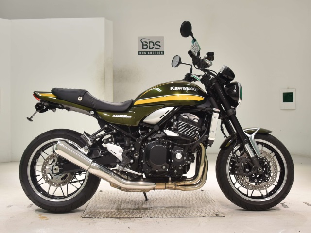 Kawasaki Z900RS 2021