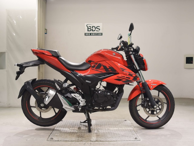 Suzuki GIXXER150