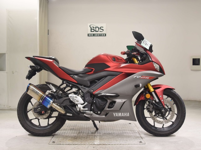 Yamaha YZF-R25A 2019