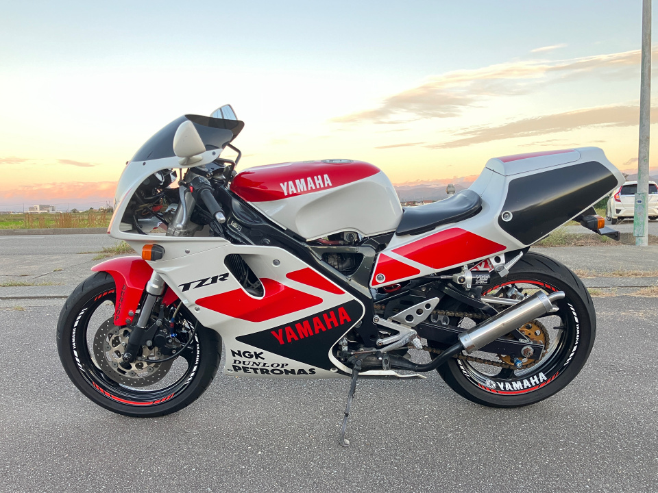 Yamaha TZR250R