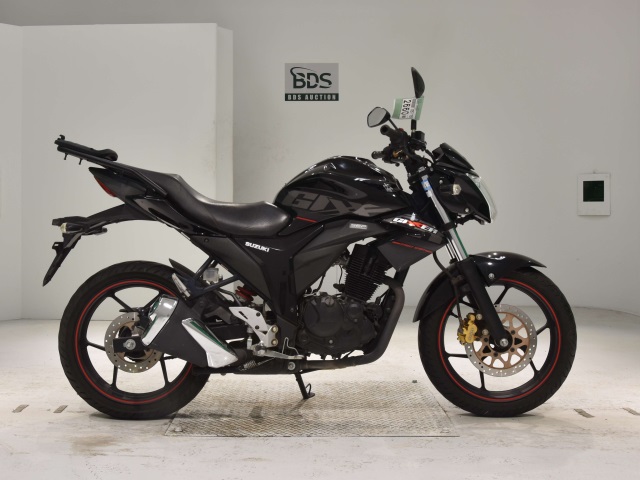 Suzuki GIXXER150