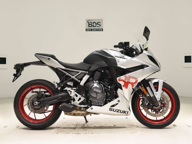 Suzuki GSX-8R 2024
