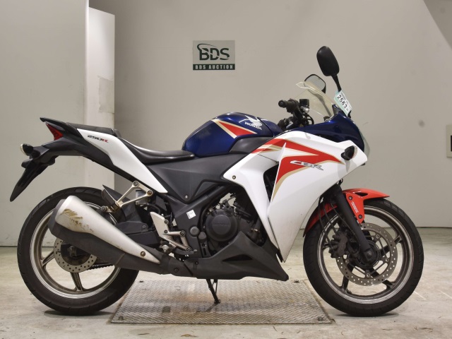 Honda CBR250RA 2011