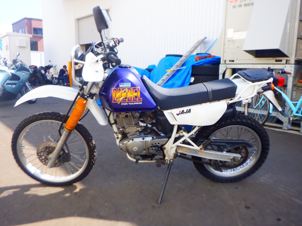 Suzuki DJEBEL200
