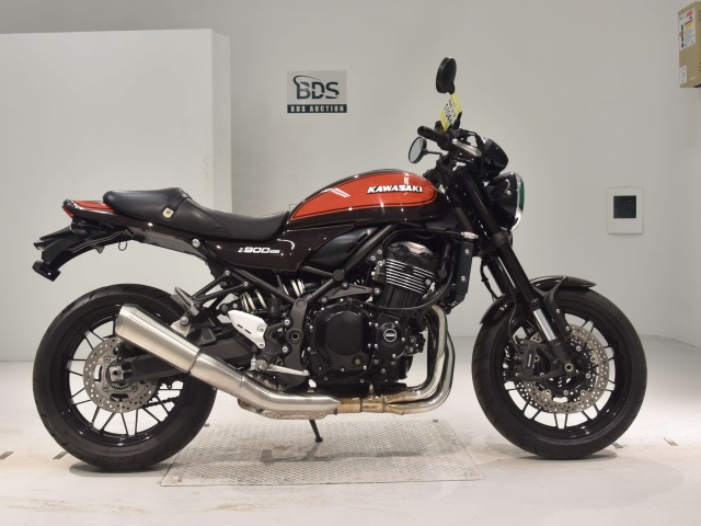 Kawasaki Z900RS CAFE 2021