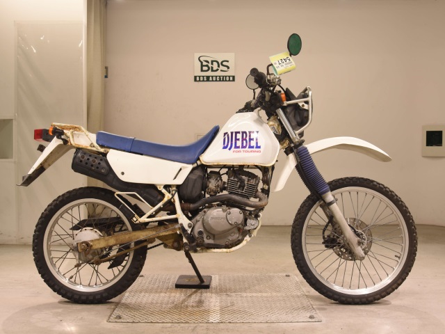 Suzuki DJEBEL125