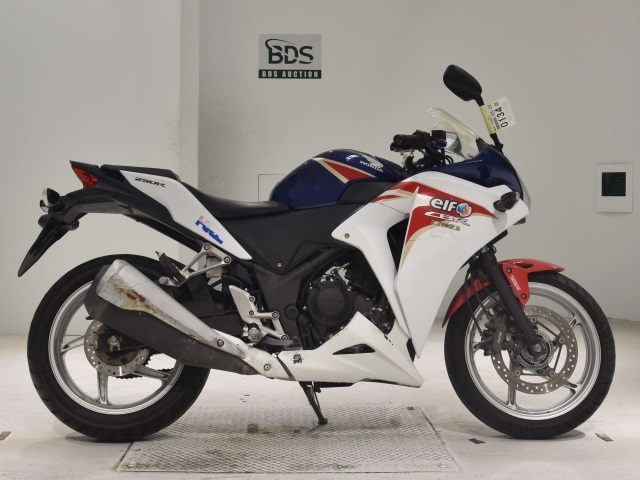 Honda CBR250RA 2011