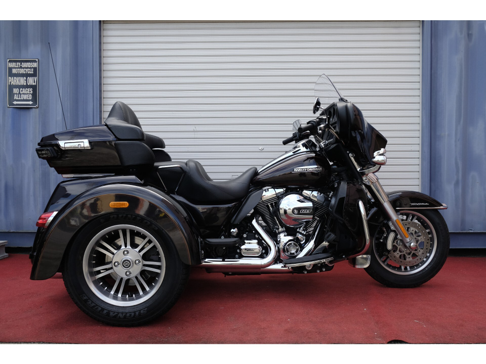 HD ELECTRA GLIDE FLHTCU1690 TRIKE 2014