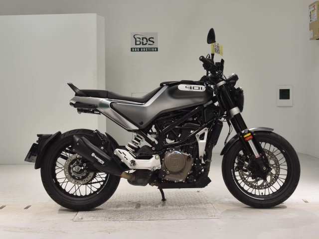 Husqvarna SVARTPILEN 401 2021