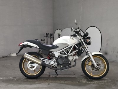 Honda VTR250 2011