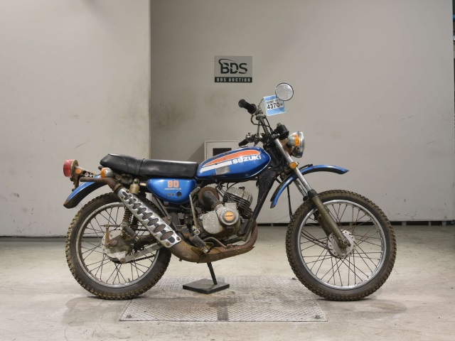 Suzuki TS90