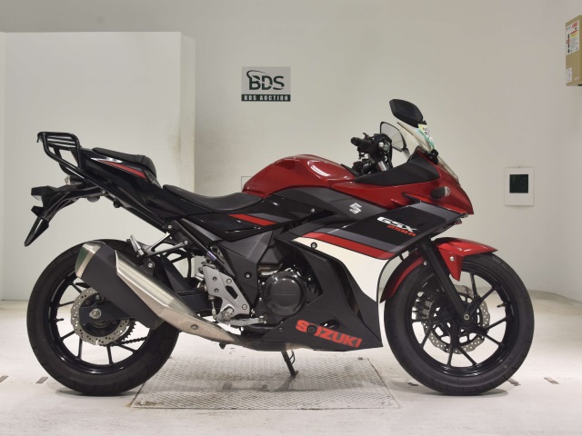 Suzuki GSX250R
