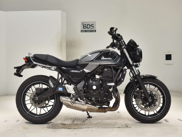 Kawasaki Z650RS 2023