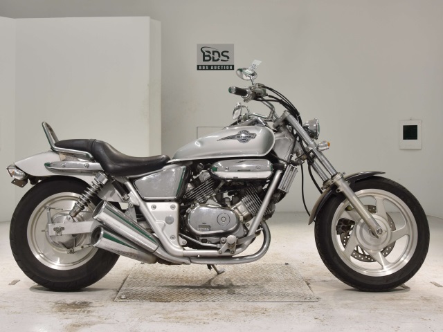 Honda MAGNA250