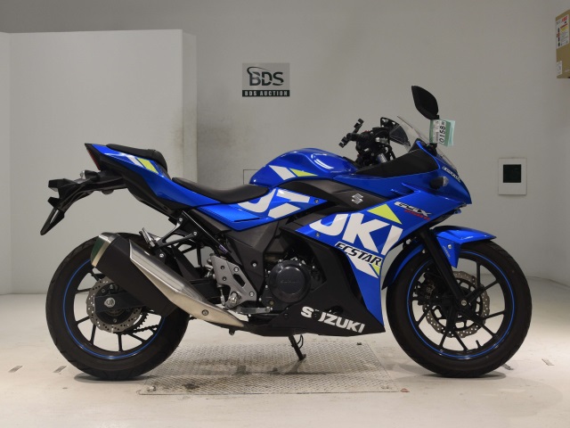 Suzuki GSX250RA