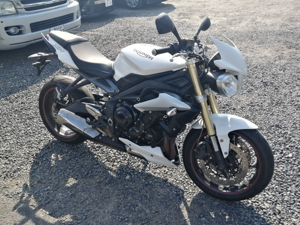 Triumph STREET TRIPLE 2016