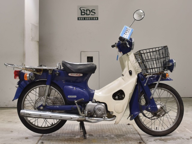 Honda C50 2002