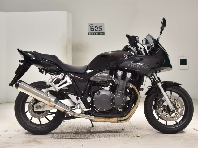 Honda CB1300SF BOLDOR 2025