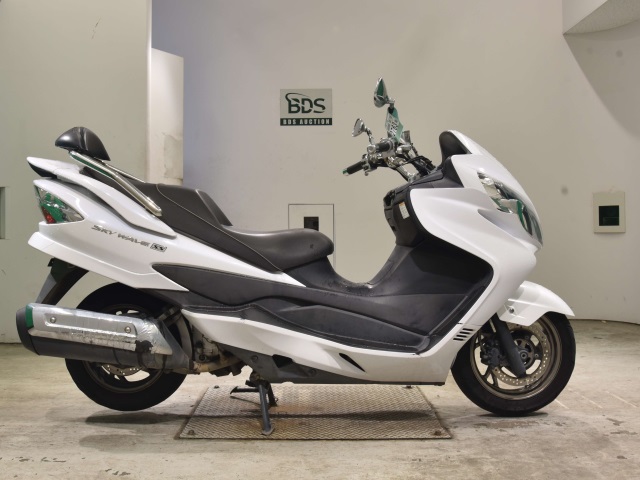 Suzuki SKYWAVE 250SS
