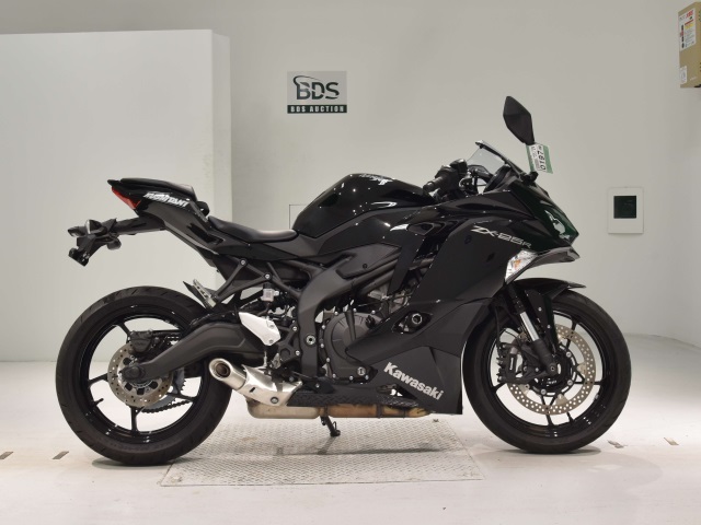Kawasaki NINJA ZX-25R 2021